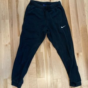 Black mens nike sweatpants, size medium